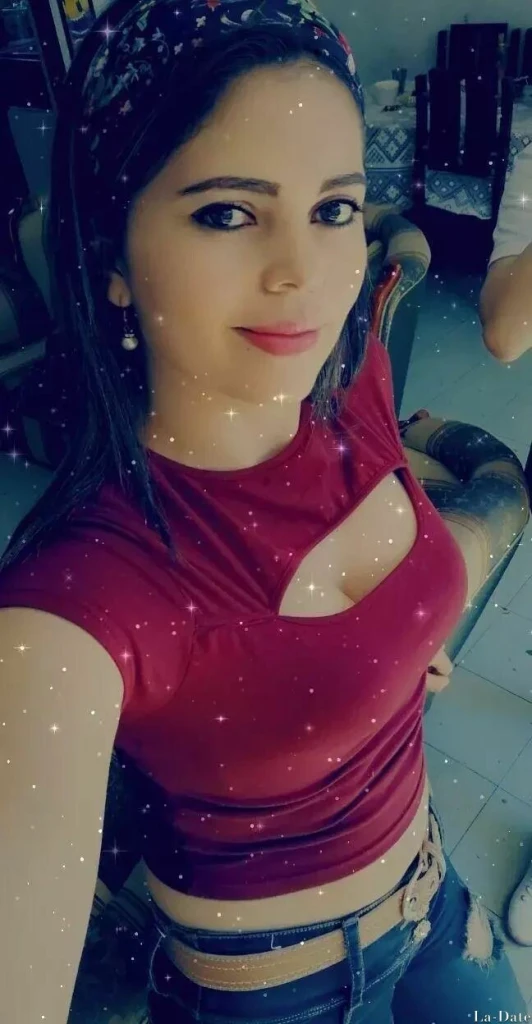 Camila Profile image 2