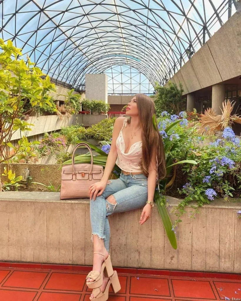 Rojalba Profile image 4