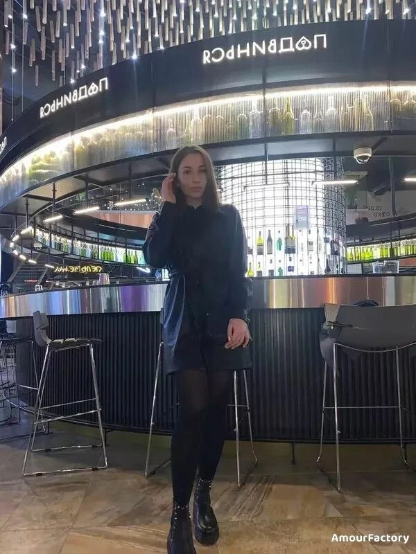 Lolita Profile image 1