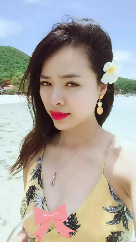 Doris Profile image 1