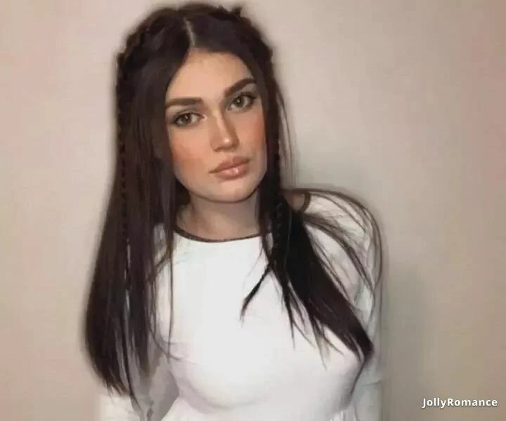 Olga Profile image 1