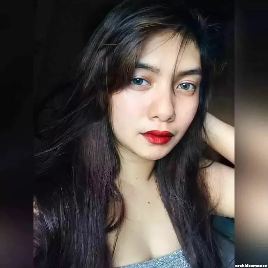 Helen Profile image 1