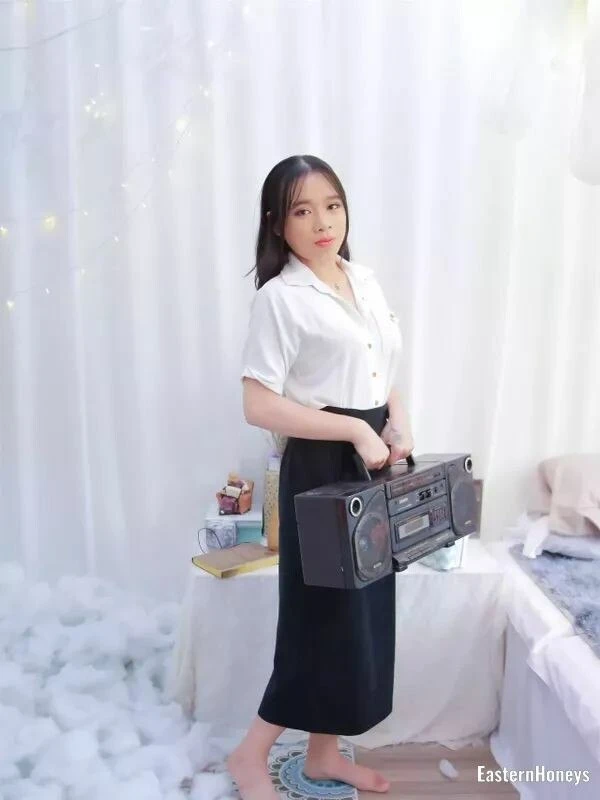 Anna Profile image 1