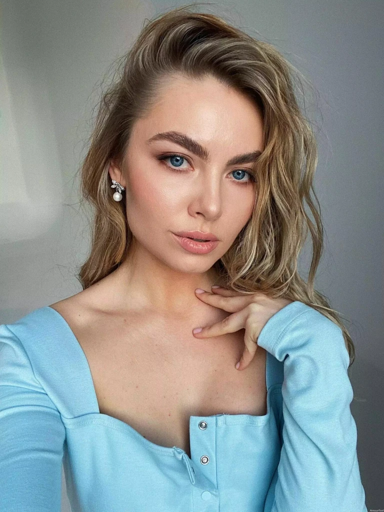 Yuliia Profile image 3