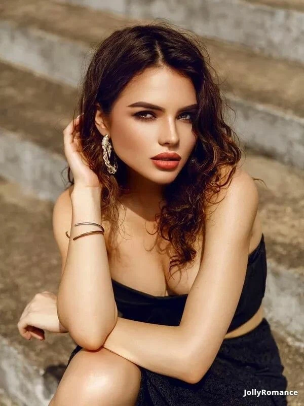 Anna Profile image 3