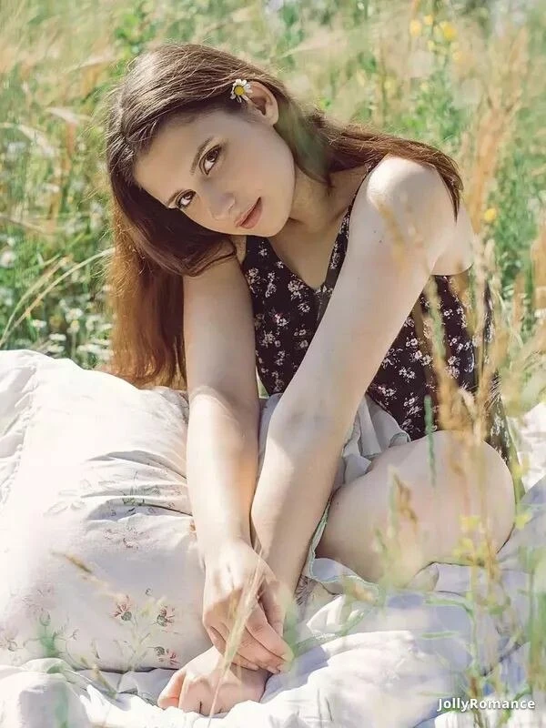 Anna Profile image 3