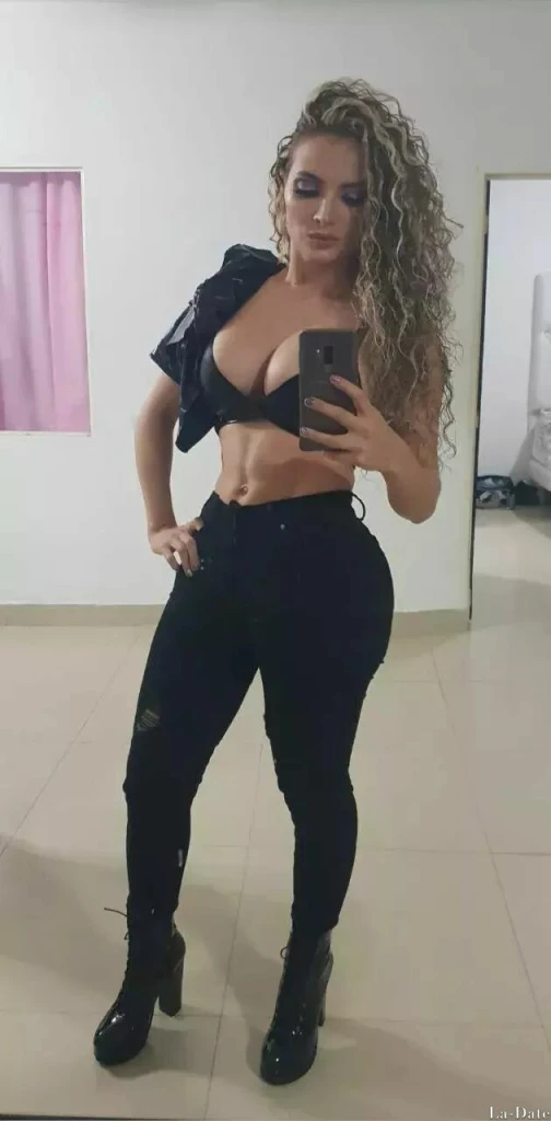 Luisa Profile image 1