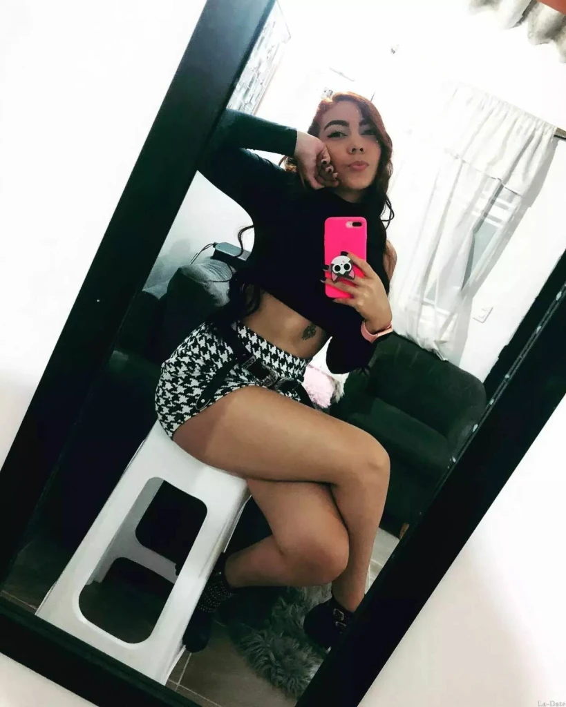 Andrea Profile image 4