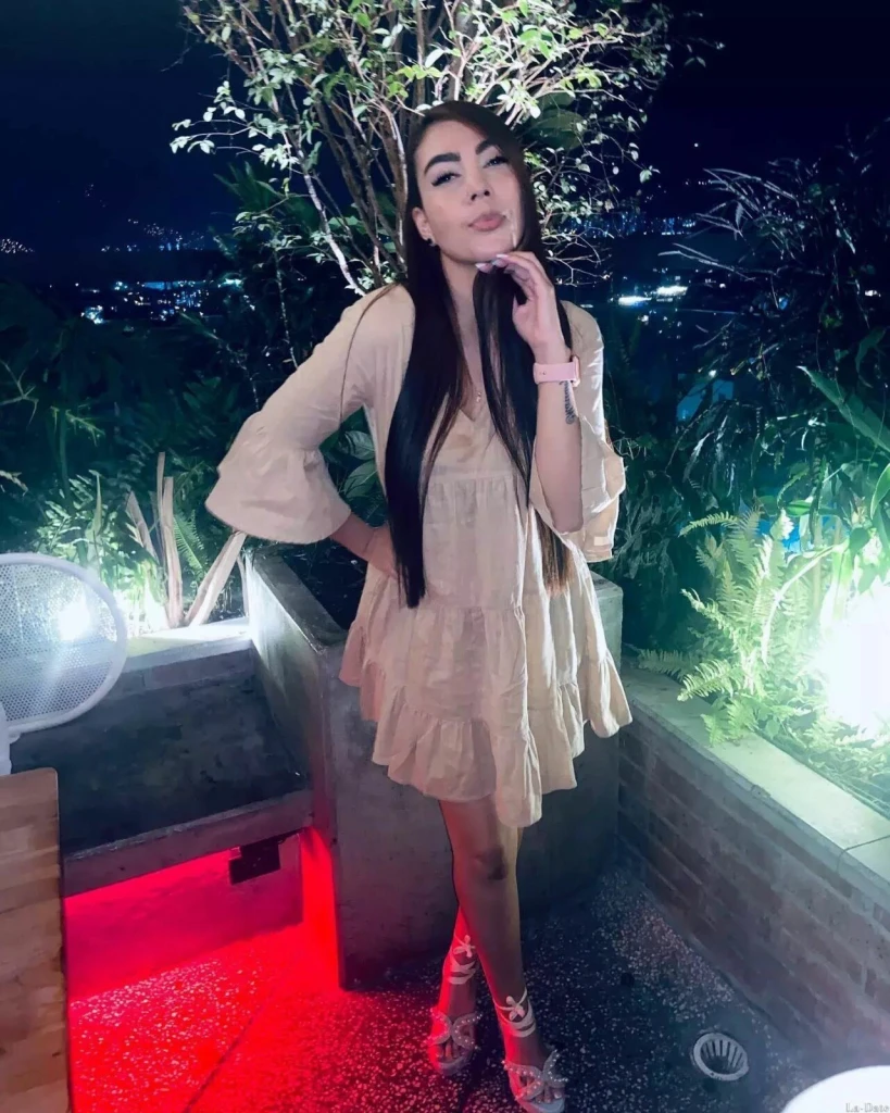 Andrea Profile image 3