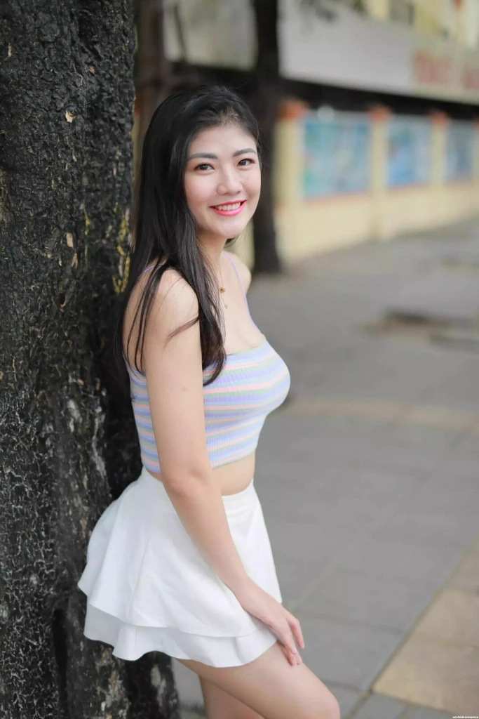 Lyly Profile image 2