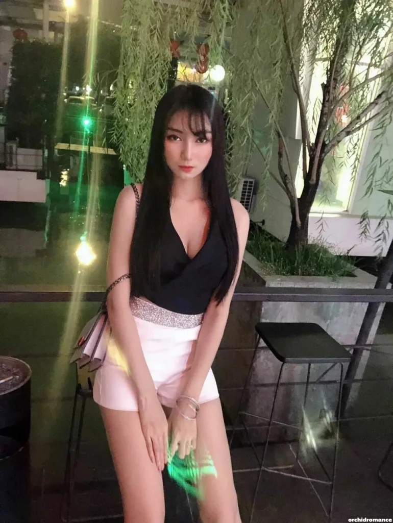 Vennita Profile image 3