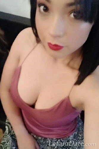 Laura Profile image 2