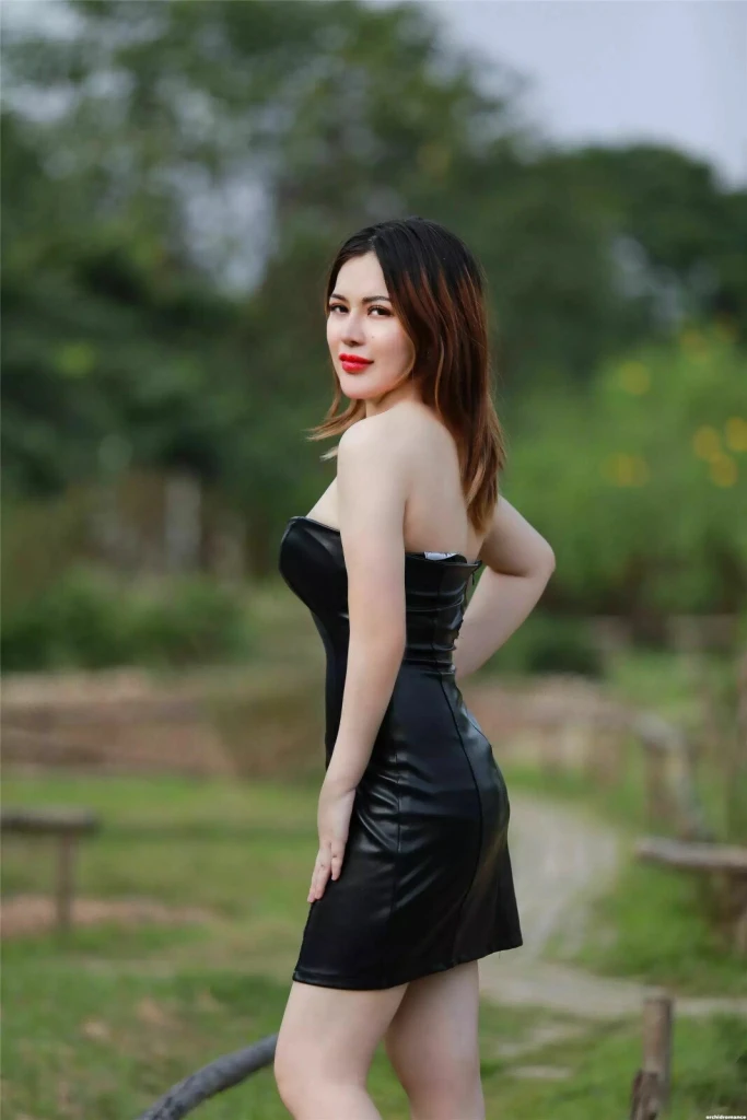 Vivian Profile image 1