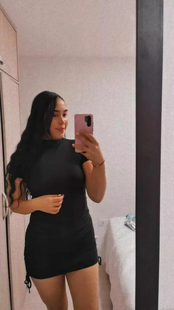 Nicole Profile image 1